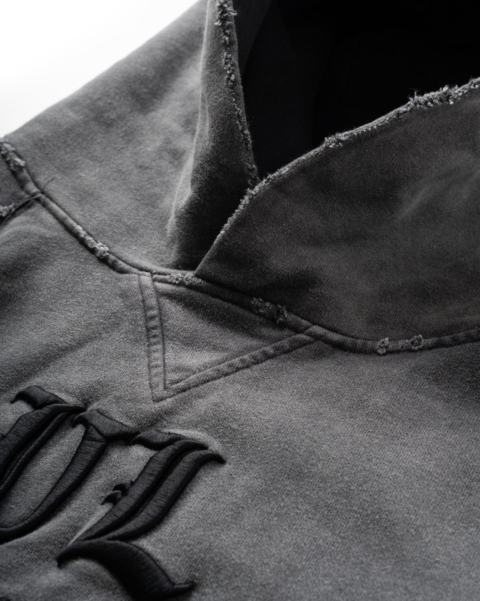 VL MUTE VIOLENCE HOODIE