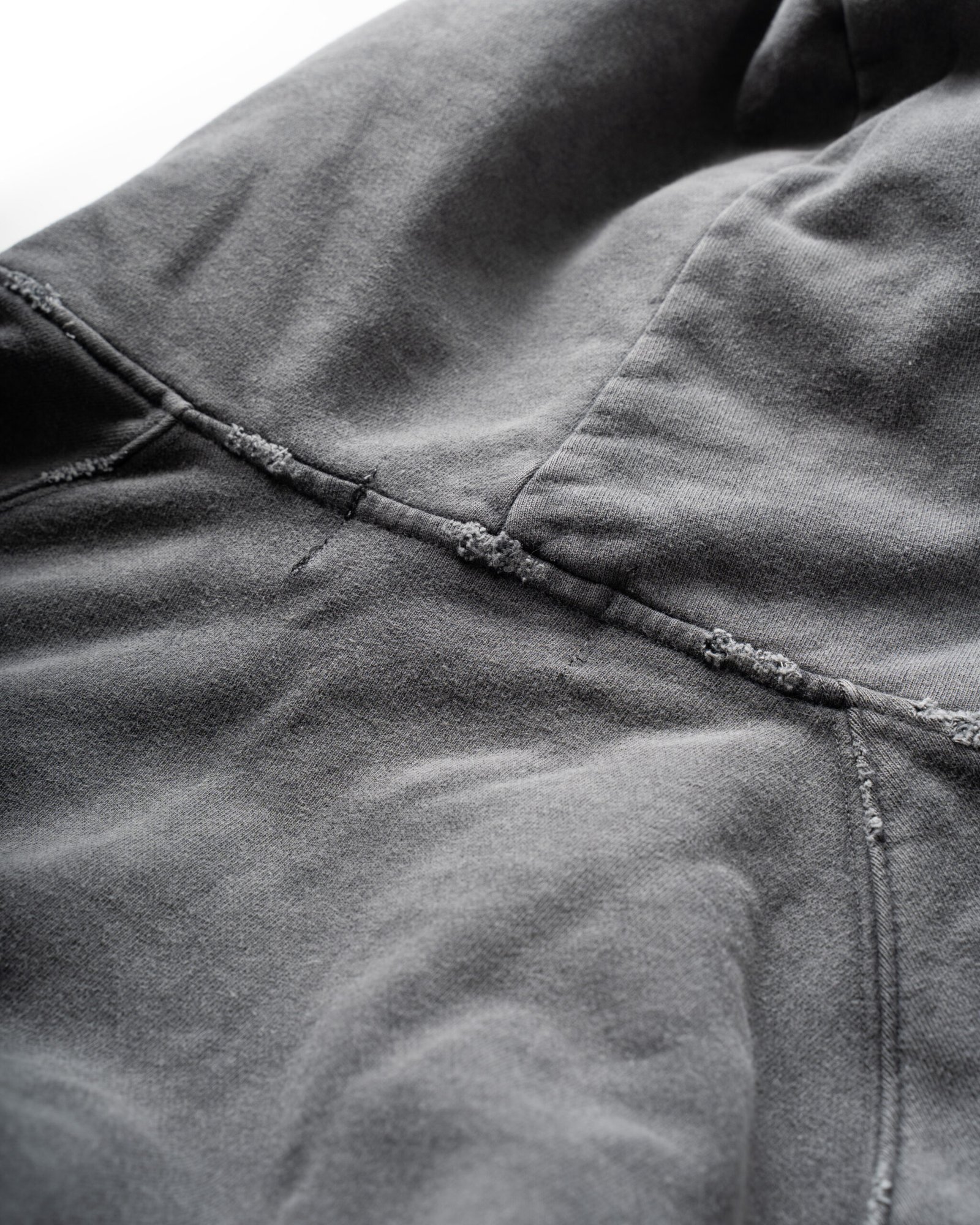VL MUTE VIOLENCE HOODIE