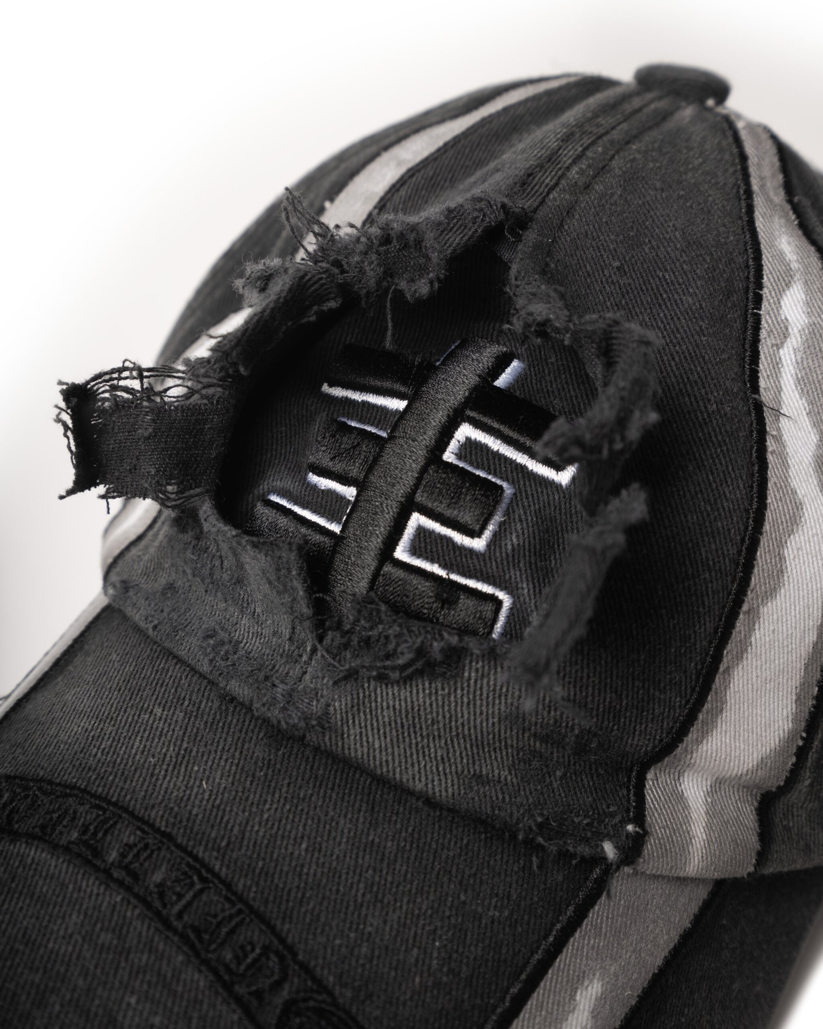 VL LEVIATHAN CAP